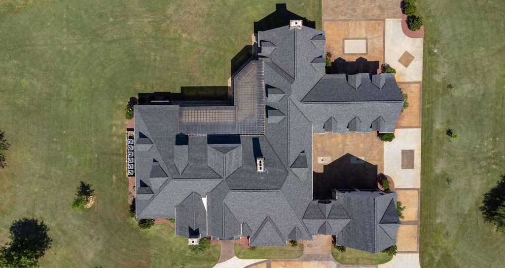 Exploring 'The Mansion': A $4.5 Million Exemplar of Craftsmanship in Philadelphia, Mississippi