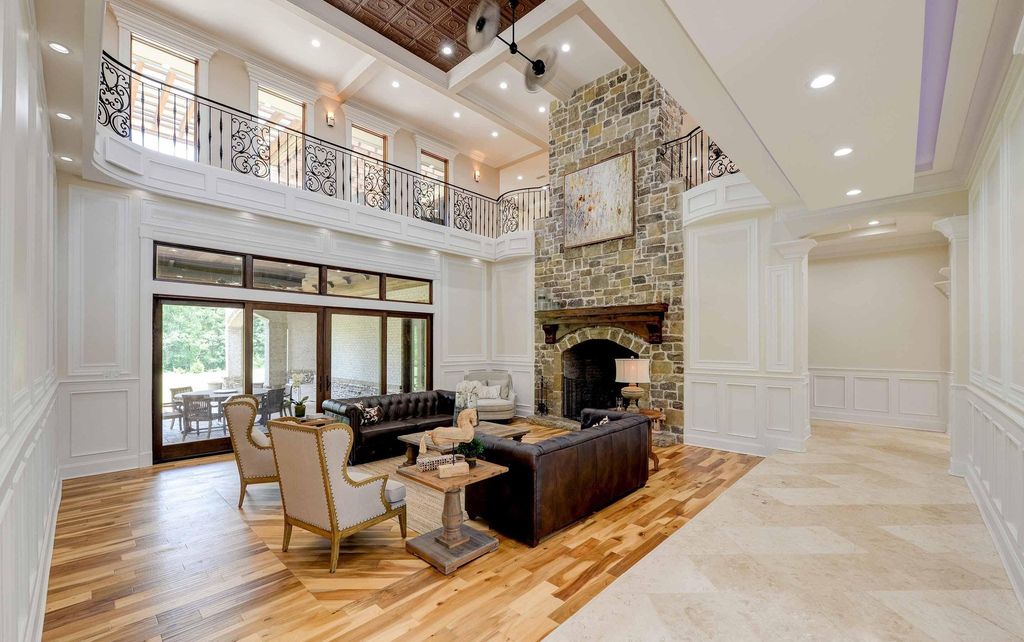 Exploring 'The Mansion': A $4.5 Million Exemplar of Craftsmanship in Philadelphia, Mississippi