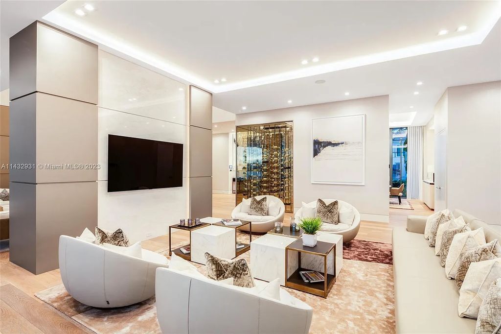 Luxury awaits in this 2021-built, 6-bed, 9-bath modern masterpiece in Fort Lauderdale's Harbor Beach gated community. Designed by Randall Stofft and crafted by Sarkela Corp, this 9,451 sq ft home features 120 ft of Intracoastal frontage, a lap pool, and outdoor kitchen.