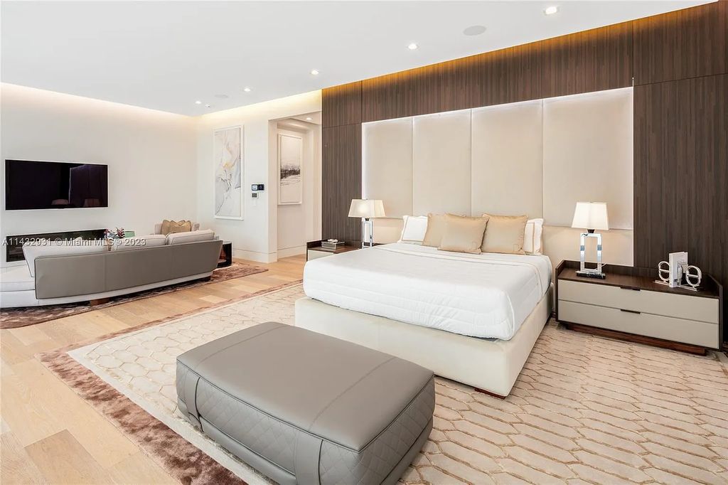 Luxury awaits in this 2021-built, 6-bed, 9-bath modern masterpiece in Fort Lauderdale's Harbor Beach gated community. Designed by Randall Stofft and crafted by Sarkela Corp, this 9,451 sq ft home features 120 ft of Intracoastal frontage, a lap pool, and outdoor kitchen.