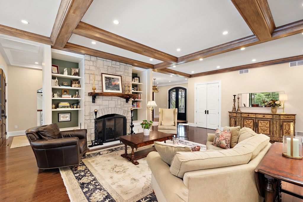 Gibsonia, Pennsylvania Gem: $2.95 Million Home with Spectacular Resort-Style Backyard and Mesmerizing Views