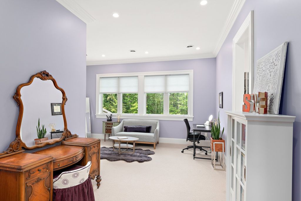 Gibsonia, Pennsylvania Gem: $2.95 Million Home with Spectacular Resort-Style Backyard and Mesmerizing Views