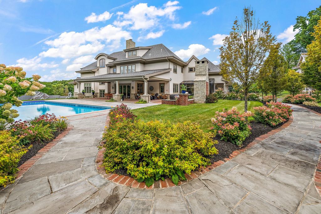 Gibsonia, Pennsylvania Gem: $2.95 Million Home with Spectacular Resort-Style Backyard and Mesmerizing Views