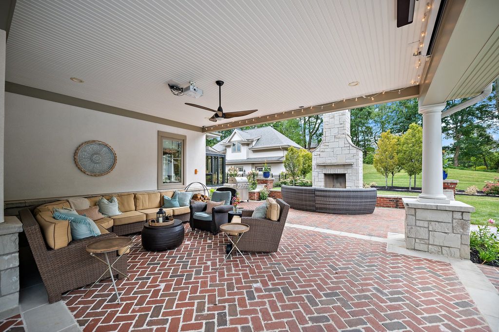 Gibsonia, Pennsylvania Gem: $2.95 Million Home with Spectacular Resort-Style Backyard and Mesmerizing Views