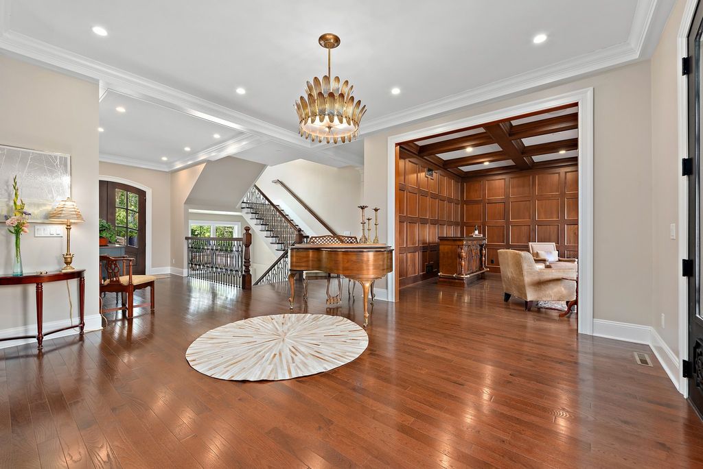 Gibsonia, Pennsylvania Gem: $2.95 Million Home with Spectacular Resort-Style Backyard and Mesmerizing Views