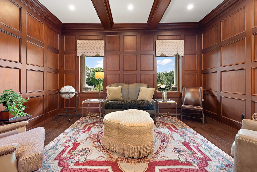 Gibsonia, Pennsylvania Gem: $2.95 Million Home with Spectacular Resort-Style Backyard and Mesmerizing Views