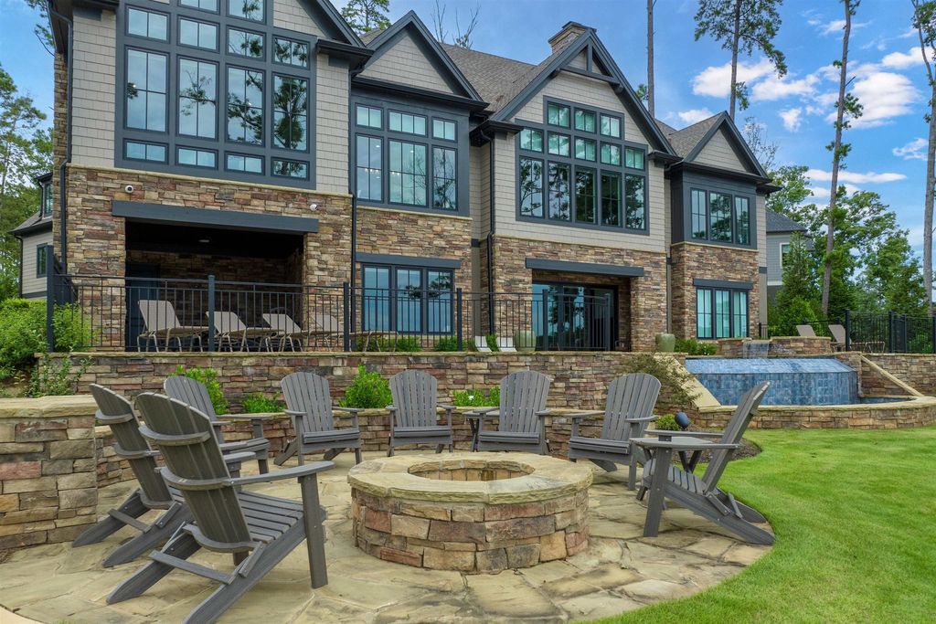 Greensboro, Georgia: A $5.5 Million Lakeside Retreat of Unrivaled Beauty