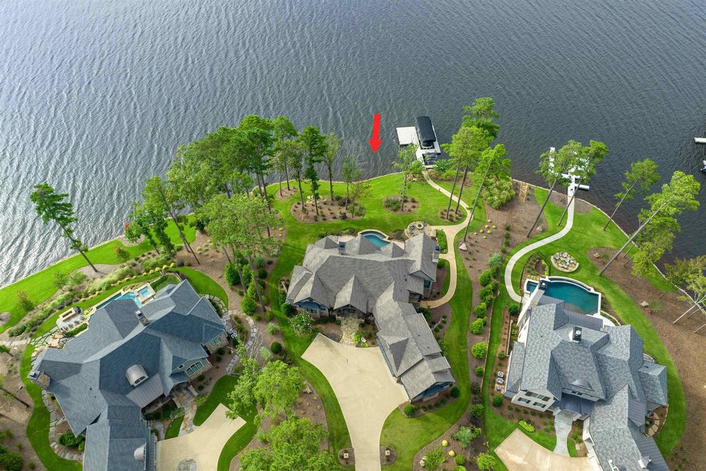 Greensboro Georgia A 5.5 Million Lakeside Retreat of Unrivaled Beauty 46 1