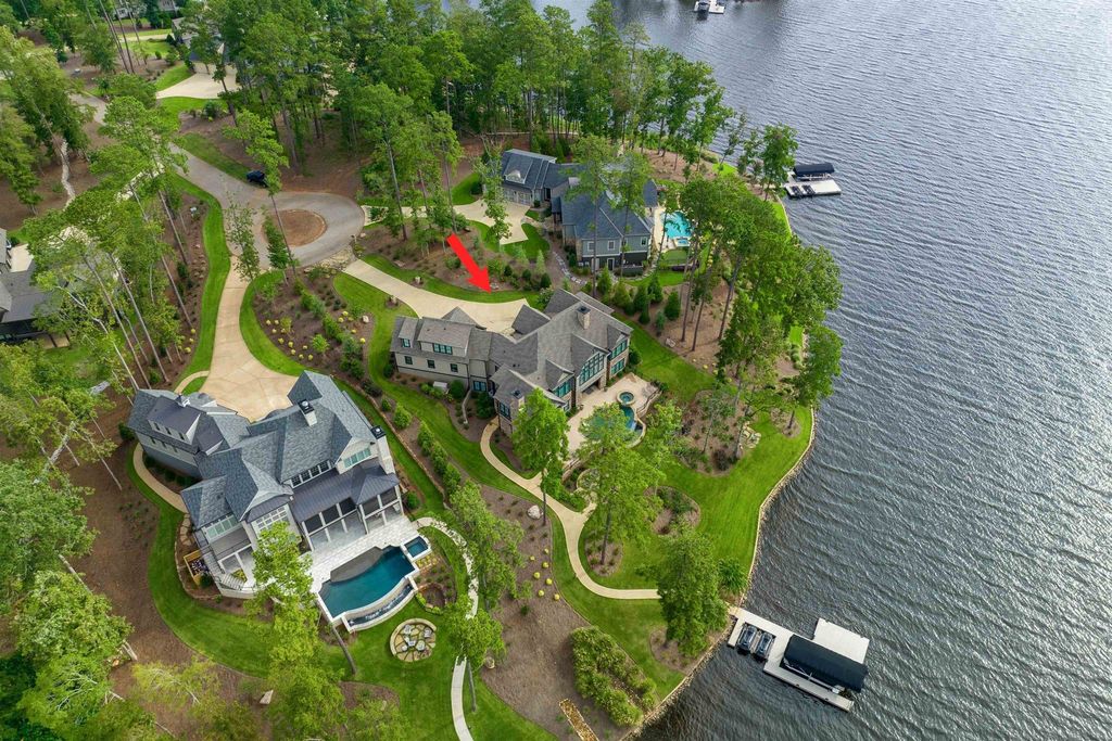 Greensboro, Georgia: A $5.5 Million Lakeside Retreat of Unrivaled Beauty