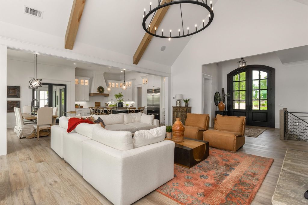 Greensboro, Georgia: A $5.5 Million Lakeside Retreat of Unrivaled Beauty