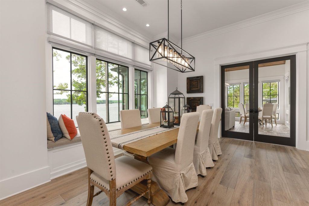 Greensboro, Georgia: A $5.5 Million Lakeside Retreat of Unrivaled Beauty
