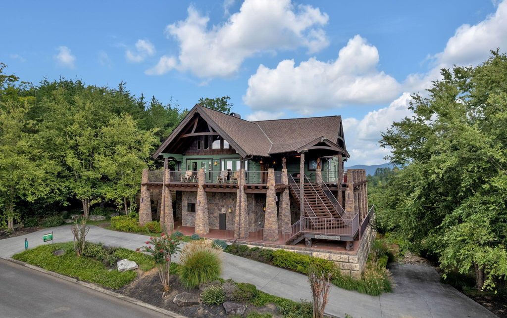 Grouse Ridge Lodge: Where Luxury Meets Nature in Sevierville, Tennessee Listed at $2.35 Million