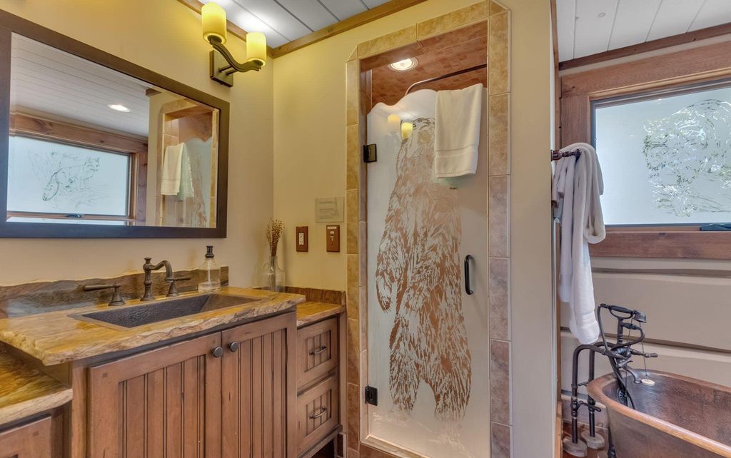 Grouse Ridge Lodge: Where Luxury Meets Nature in Sevierville, Tennessee Listed at $2.35 Million