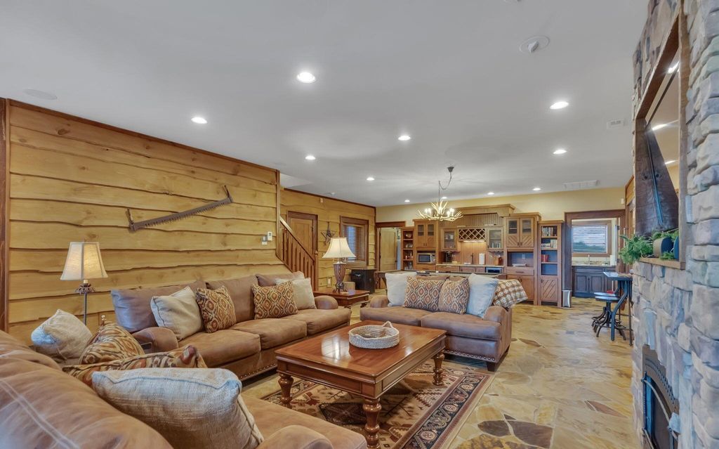 Grouse Ridge Lodge: Where Luxury Meets Nature in Sevierville, Tennessee Listed at $2.35 Million