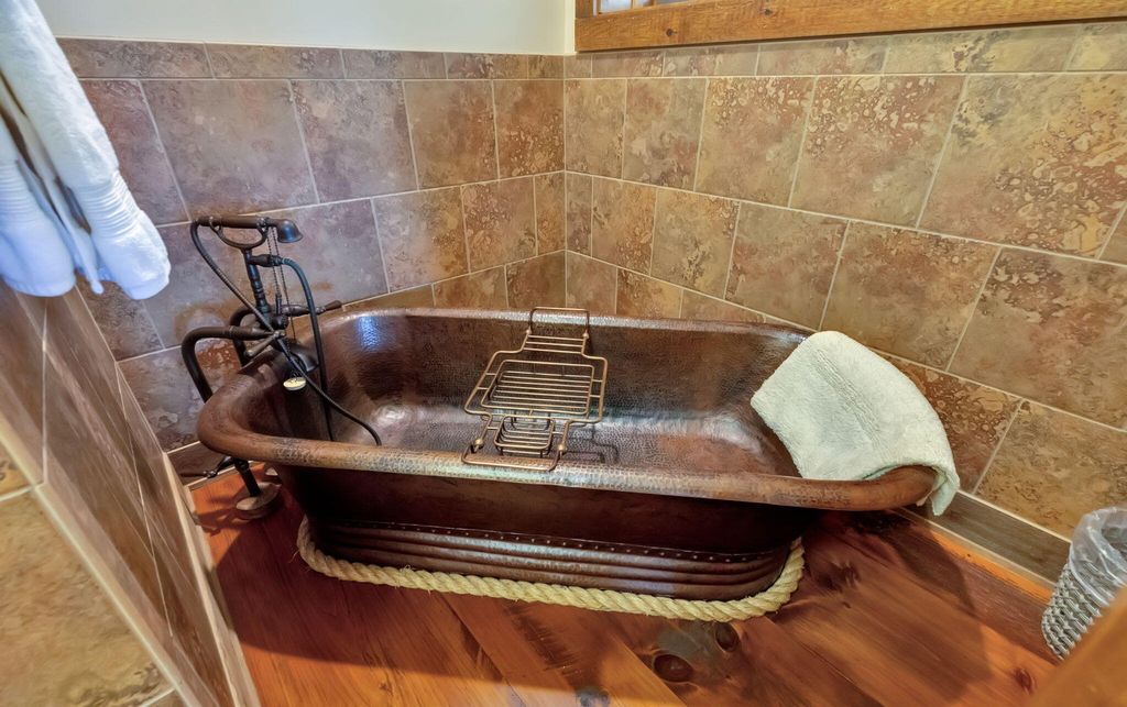 Grouse Ridge Lodge: Where Luxury Meets Nature in Sevierville, Tennessee Listed at $2.35 Million