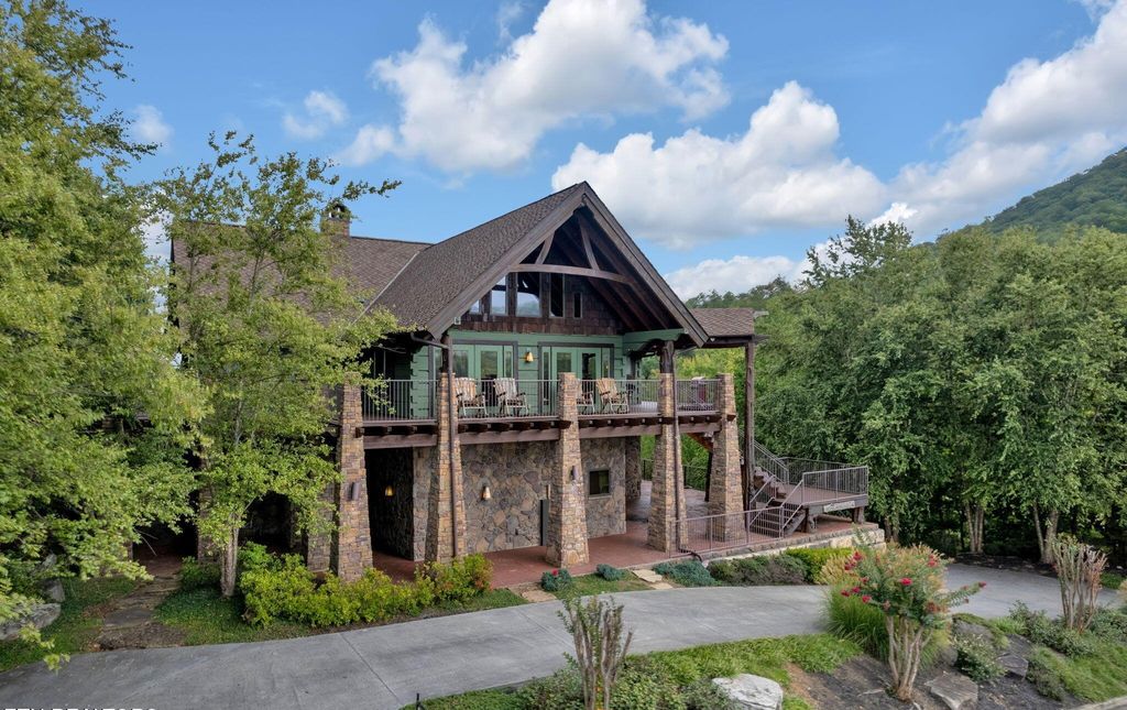 Grouse Ridge Lodge: Where Luxury Meets Nature in Sevierville, Tennessee Listed at $2.35 Million