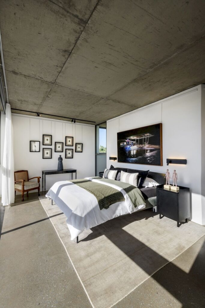 Kunshuis House and Gallery with art gallery Display by Strukt Architects 26