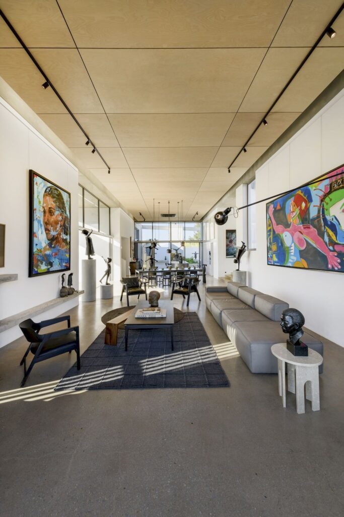 Kunshuis House and Gallery with art gallery Display by Strukt Architects 4