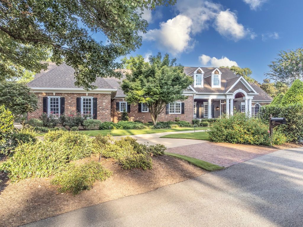 Lake Front Masterpiece: Luxury and Comfort in Eatonton, Georgia for $3,595,000