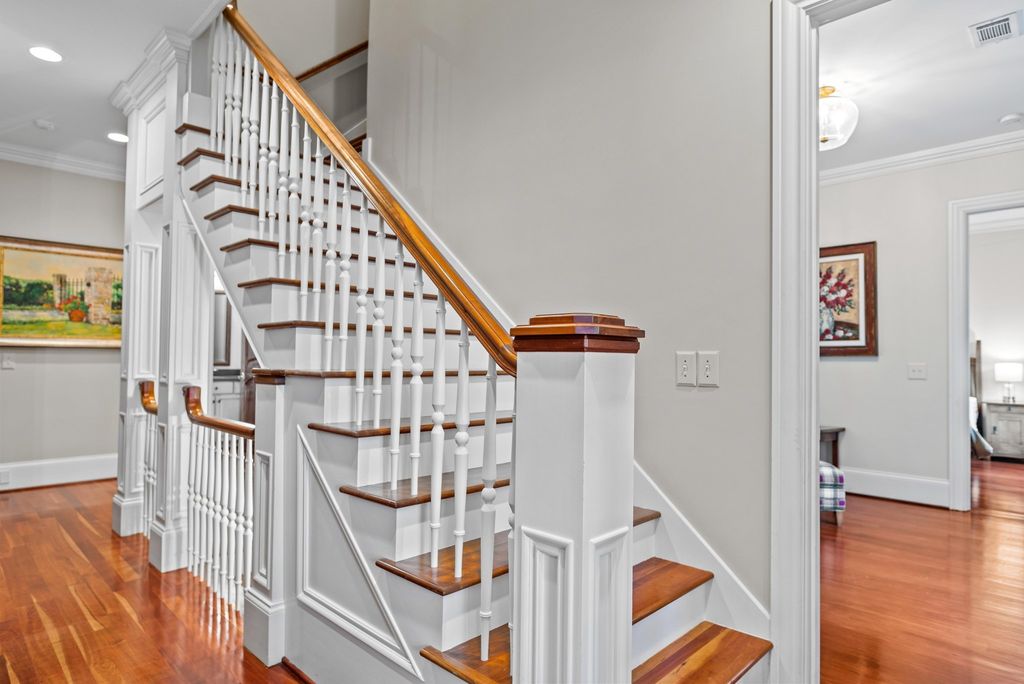 Lake Front Masterpiece: Luxury and Comfort in Eatonton, Georgia for $3,595,000