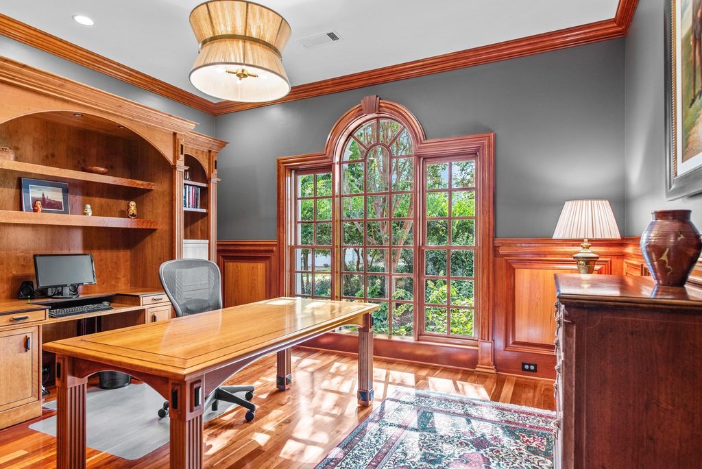 Lake Front Masterpiece: Luxury and Comfort in Eatonton, Georgia for $3,595,000