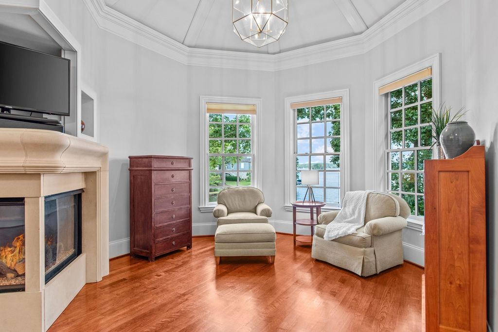 Lake Front Masterpiece: Luxury and Comfort in Eatonton, Georgia for $3,595,000