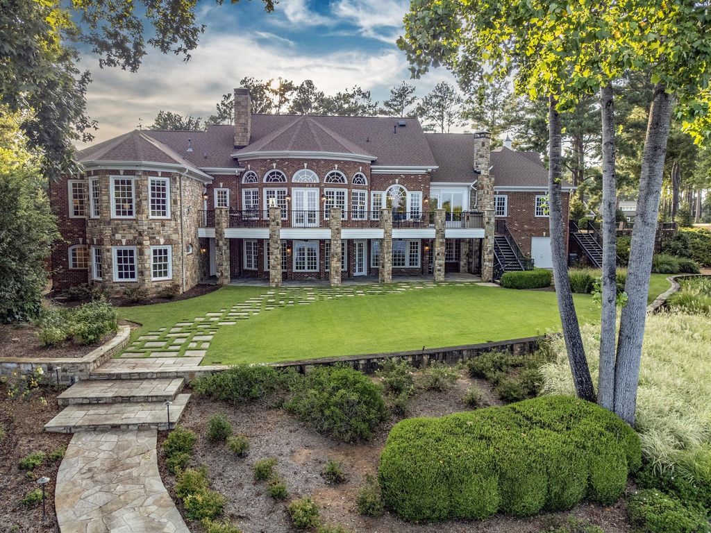 Lake Front Masterpiece: Luxury and Comfort in Eatonton, Georgia for $3,595,000