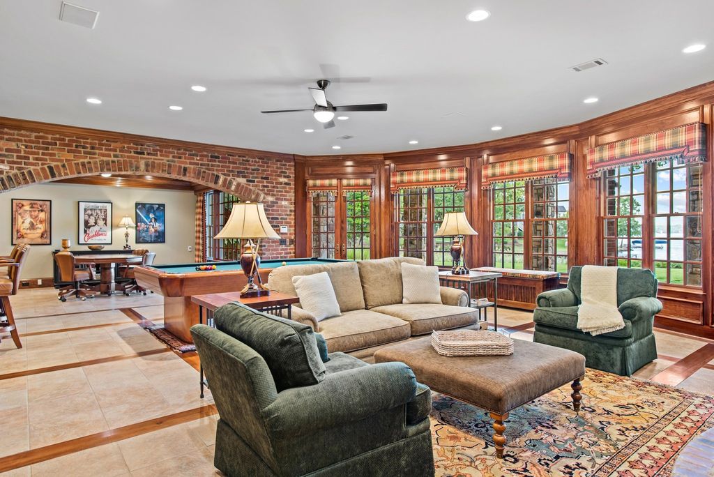Lake Front Masterpiece: Luxury and Comfort in Eatonton, Georgia for $3,595,000