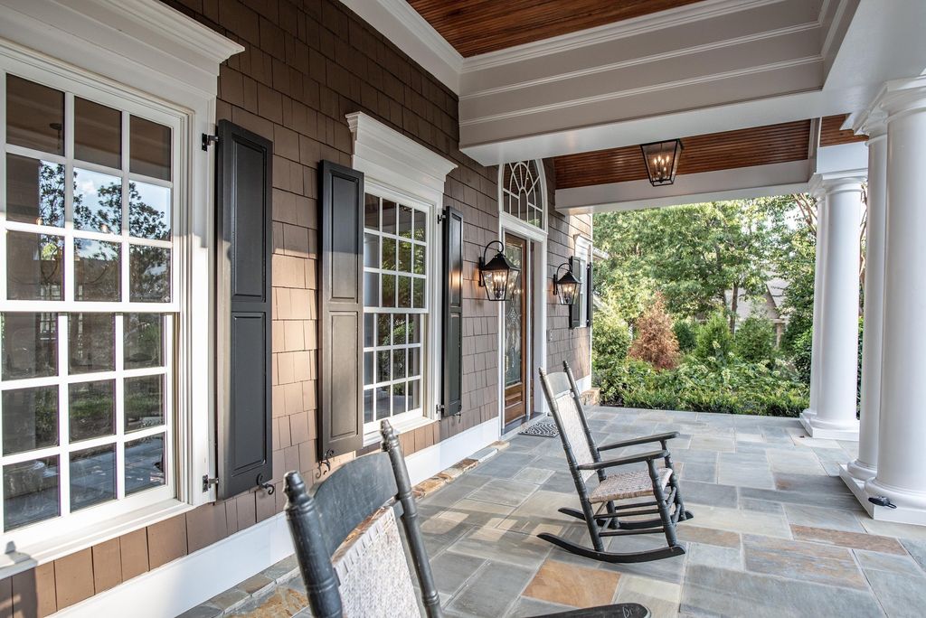 Lake Front Masterpiece: Luxury and Comfort in Eatonton, Georgia for $3,595,000