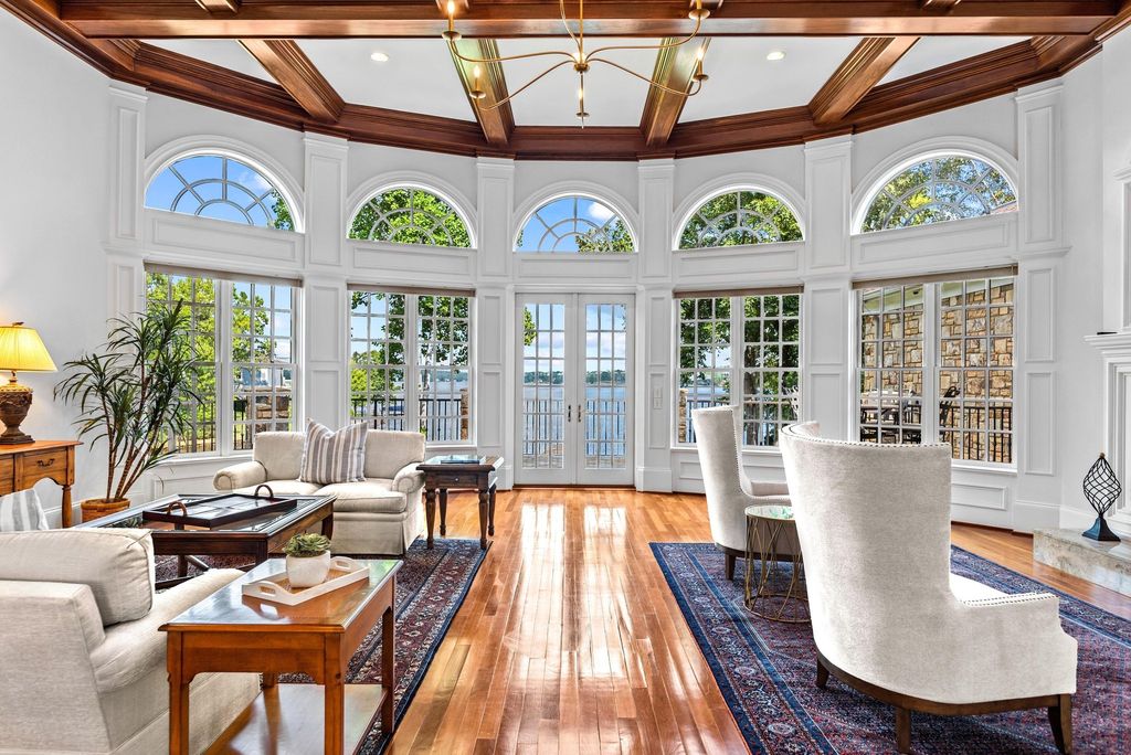Lake Front Masterpiece: Luxury and Comfort in Eatonton, Georgia for $3,595,000