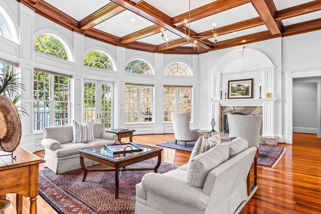 Lake Front Masterpiece: Luxury and Comfort in Eatonton, Georgia for $3,595,000