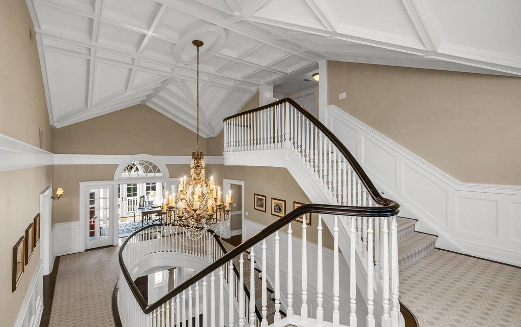 Luxurious Coastal Living: Extraordinary Waterfront Home in Rumson, New Jersey, Seeks $8.9 Million