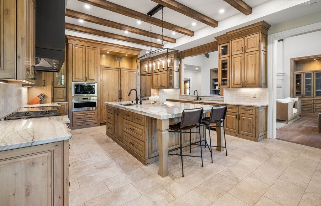 Luxurious Ridgefield, Washington Residence: A Masterpiece of Comfort and Functionality at $5,299,999