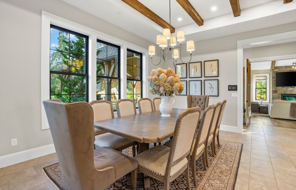Luxurious Ridgefield, Washington Residence: A Masterpiece of Comfort and Functionality at $5,299,999