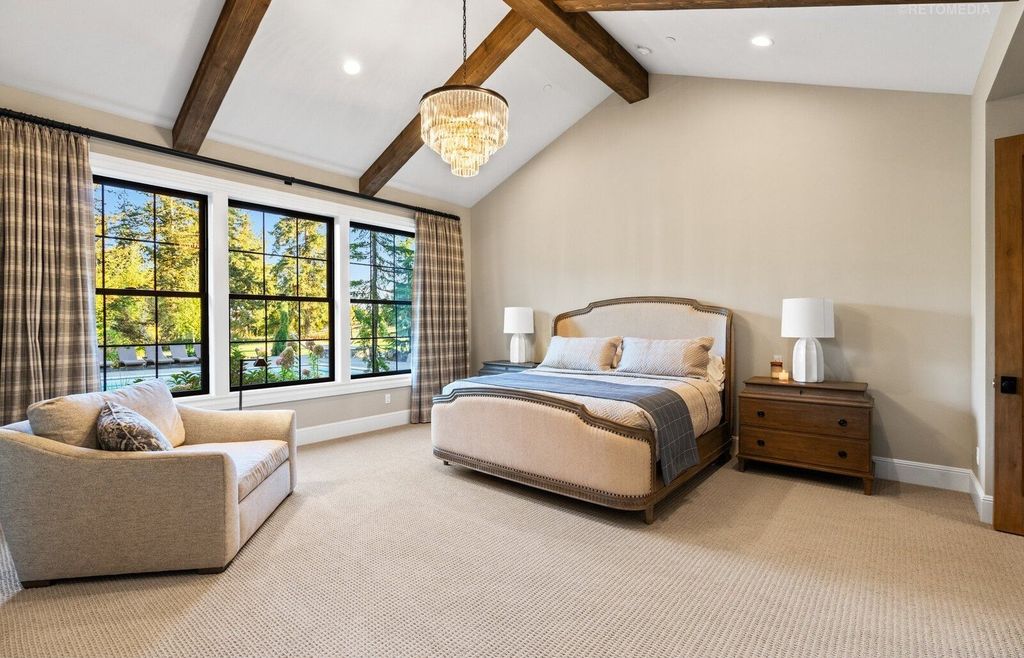 Luxurious Ridgefield, Washington Residence: A Masterpiece of Comfort and Functionality at $5,299,999