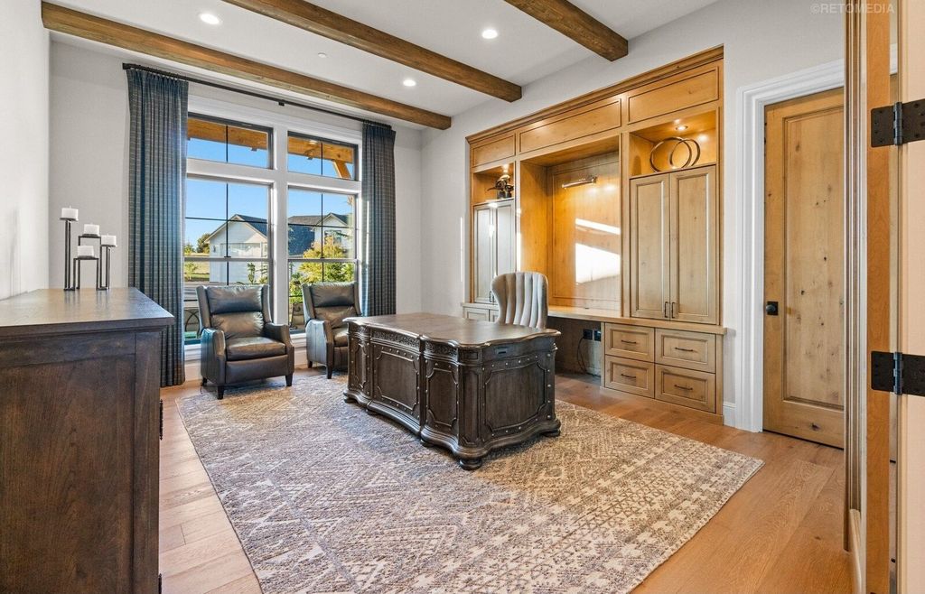Luxurious Ridgefield, Washington Residence: A Masterpiece of Comfort and Functionality at $5,299,999