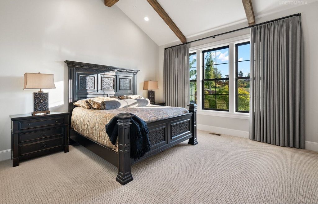 Luxurious Ridgefield, Washington Residence: A Masterpiece of Comfort and Functionality at $5,299,999