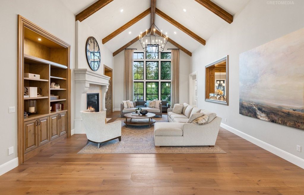 Luxurious Ridgefield, Washington Residence: A Masterpiece of Comfort and Functionality at $5,299,999