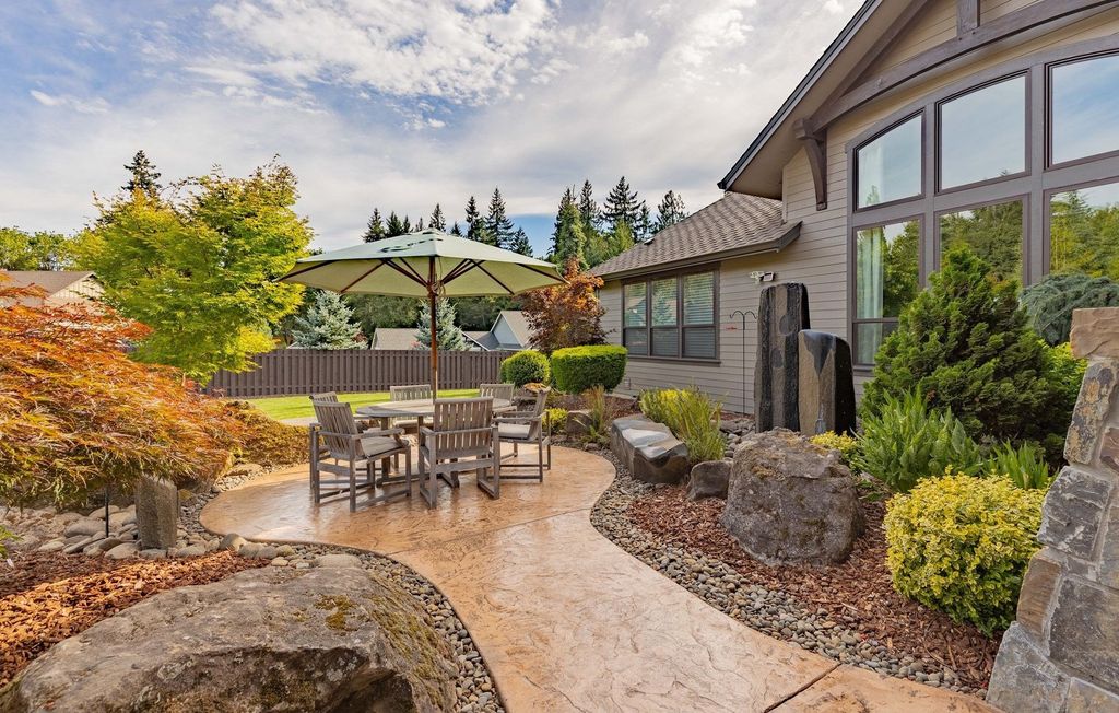 Luxury at Its Finest: $2.35 Million Ridgefield, Washington Home Exudes Elegance in Every Detail