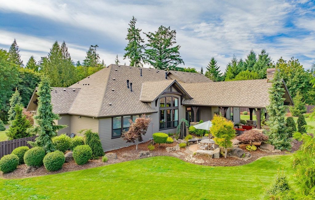 Luxury at Its Finest: $2.35 Million Ridgefield, Washington Home Exudes Elegance in Every Detail