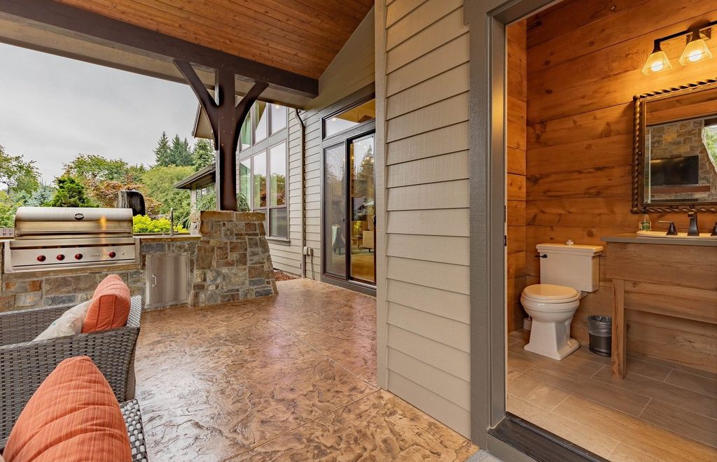 Luxury at Its Finest: $2.35 Million Ridgefield, Washington Home Exudes Elegance in Every Detail