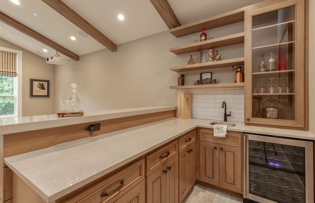 Luxury at Its Finest: $2.35 Million Ridgefield, Washington Home Exudes Elegance in Every Detail