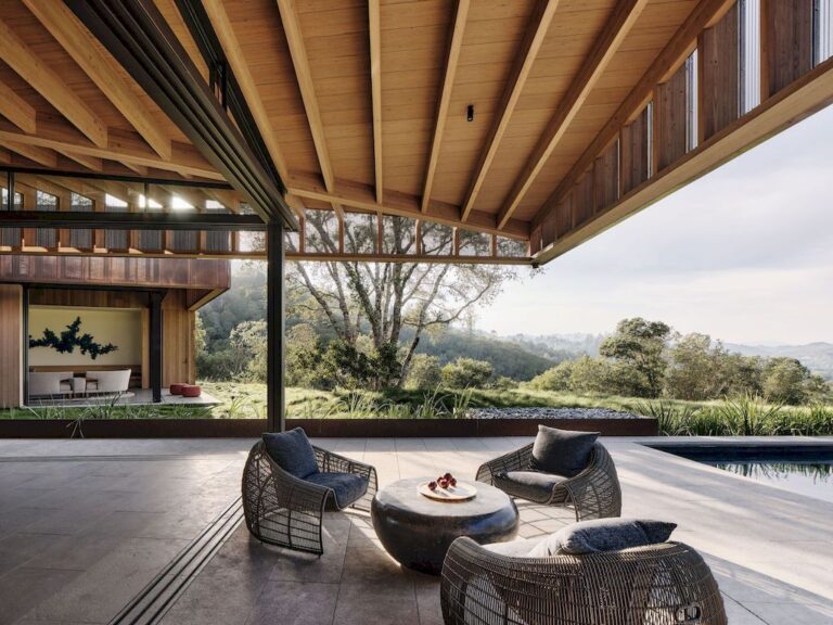 Photo inspiration: Curated Eco Conscious Luxury Home Decor Gallery View 44