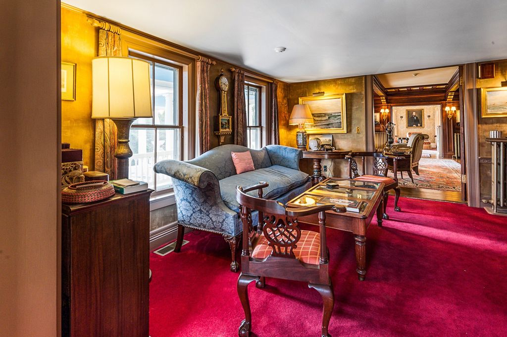New Hampshire's Exquisite Historic Estate: A $2.5 Million Renovation by Austin Corbin