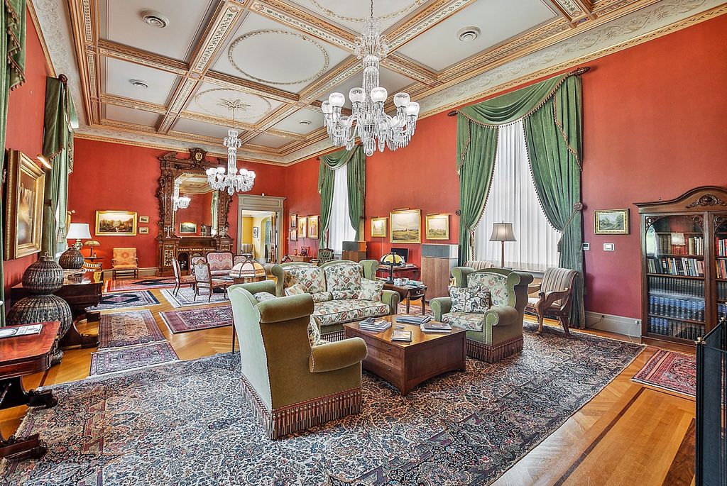 New Hampshire's Exquisite Historic Estate: A $2.5 Million Renovation by Austin Corbin