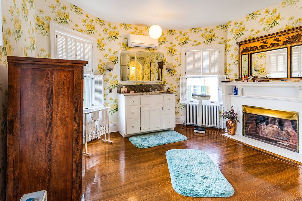 New Hampshire's Exquisite Historic Estate: A $2.5 Million Renovation by Austin Corbin