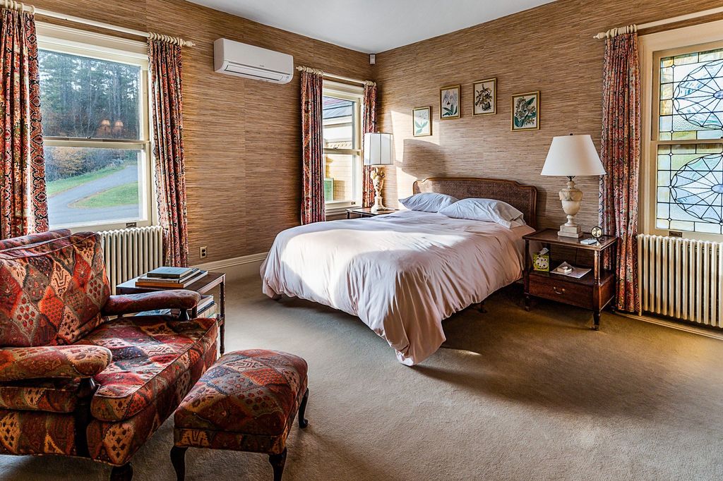 New Hampshire's Exquisite Historic Estate: A $2.5 Million Renovation by Austin Corbin