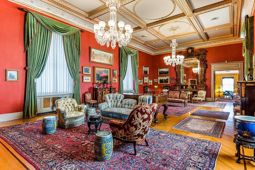 New Hampshire's Exquisite Historic Estate: A $2.5 Million Renovation by Austin Corbin