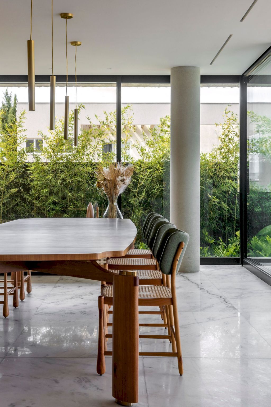 Pleated House, An Expression of Architectural Creativity by Leo Romano