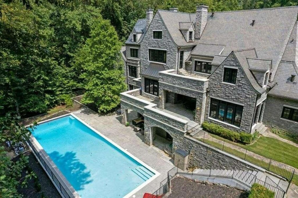 Renowned Architect Bill Harrison's $8 Million Sandy Springs Estate: Timeless Design Meets Modern Luxury